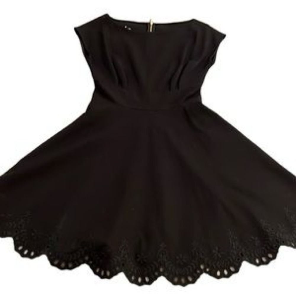 Elegant Black Cap Sleeve Dress